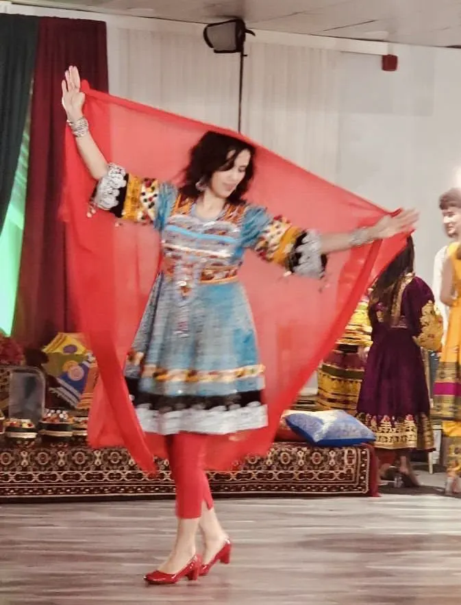 atifa-rezai-dance